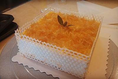 杨枝甘露流心慕斯