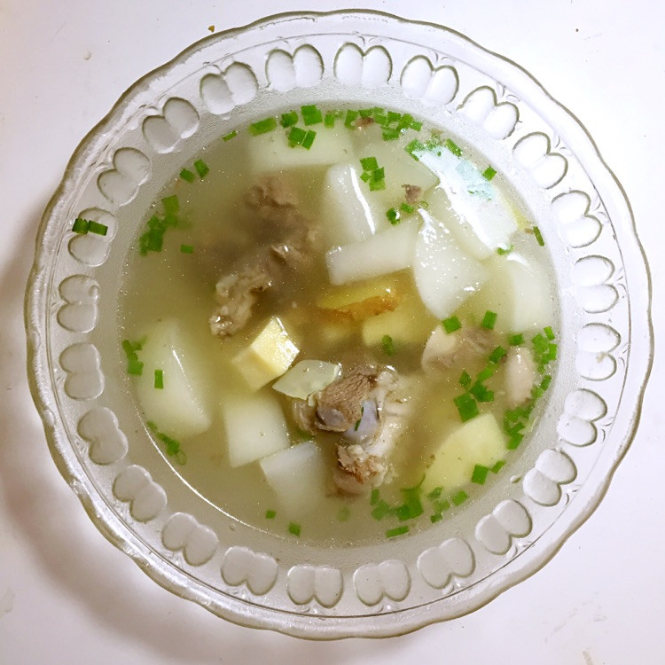 超级简单电饭锅白萝卜炖羊肉！我最爱的萝卜鲜笋羊肉汤！的做法