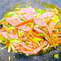 #百变鲜锋料理#鲍汁蚝油三丝面的做法图解10