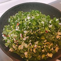 青菜两吃（咸肉菜饭+蘑菇菜心）的做法图解4