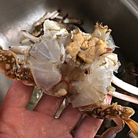 #不容错过的鲜美滋味#葱焖梭子蟹的做法图解2