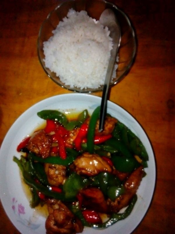 鸡翅亲菜椒