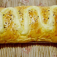 咸蛋黄肉松面包的做法图解9