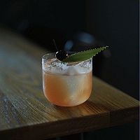 简单易调|味道惊艳的独酌鸡尾酒的做法图解3