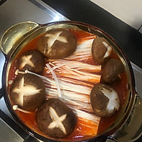 酸甜开胃的杂菌番茄火锅的做法图解7