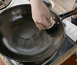 【火哥讲锅】一份终身管用的铁锅使用指南！的做法