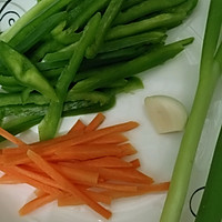 肉丝茭白的做法图解2