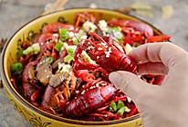 #一人一道拿手菜# 十三香小龙虾的做法