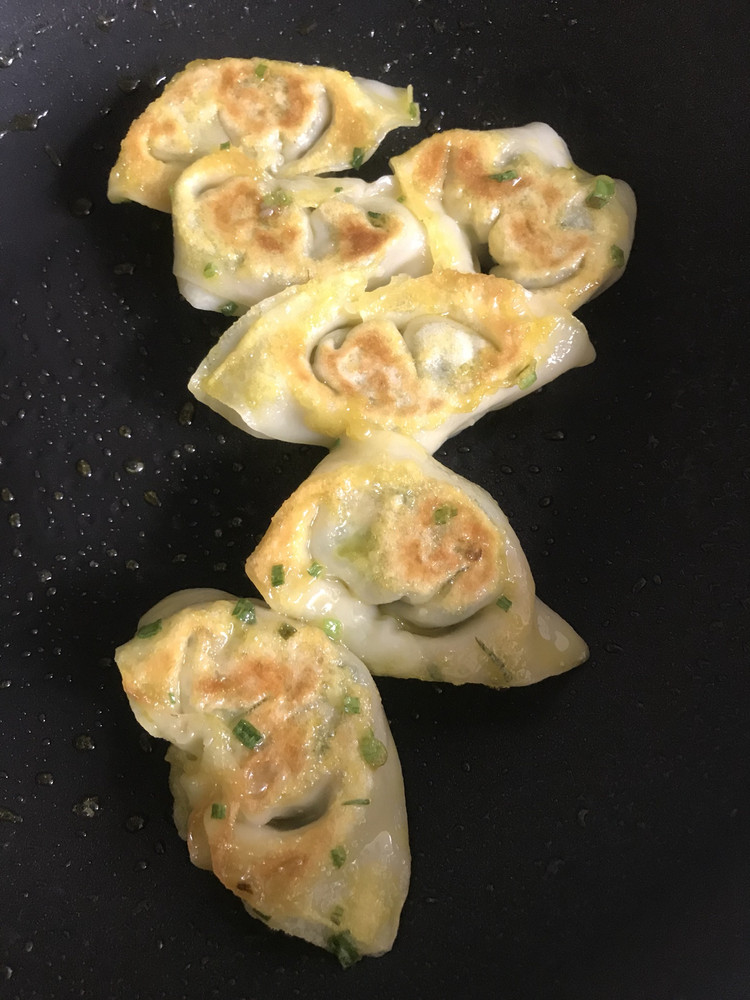 生煎大馄饨～5分钟快手早餐的做法