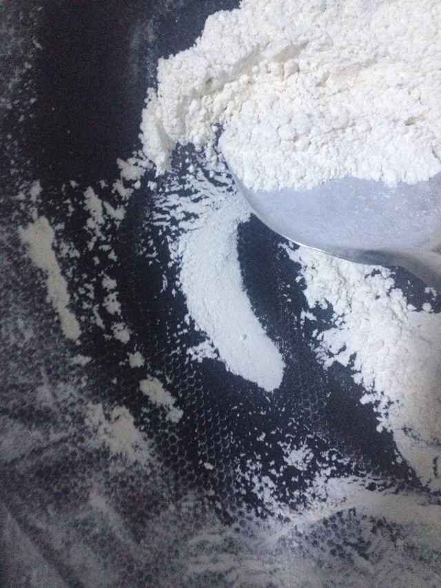 炒面粉的做法图解2