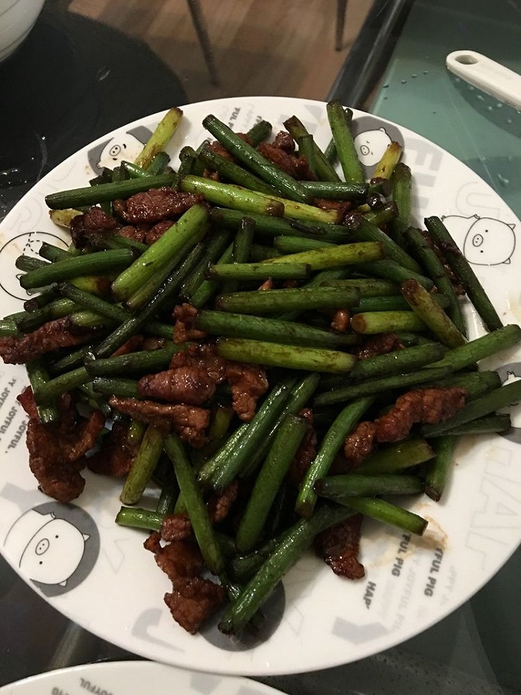 蒜台炒肉丝的做法