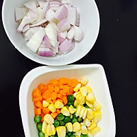 蛋包饭的做法图解1