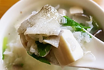 菌菇豆腐鳕鱼粥的做法