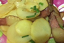 土豆炒腊肉的做法