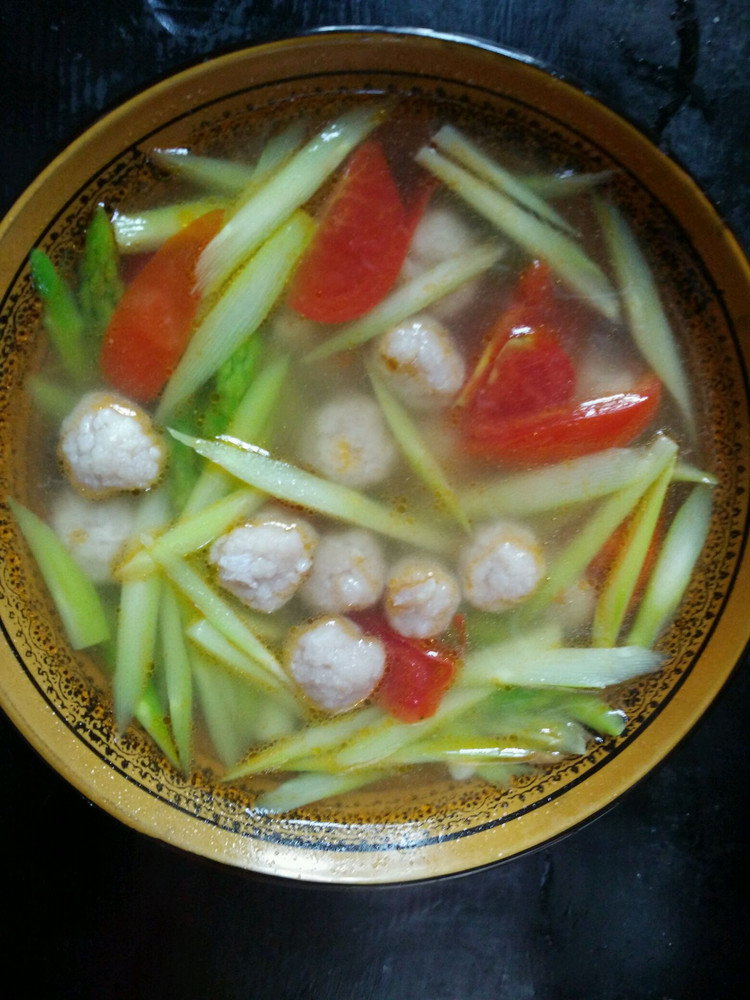 芦笋肉丸子汤的做法
