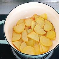 干锅土豆片的做法图解2