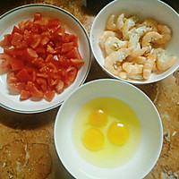 番茄虾仁炒蛋的做法图解1