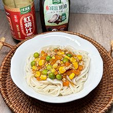 #万物皆可搭#营养美味早餐：玉米胡萝卜豌豆炒肉末打卤面