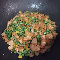 新奥尔良鸡胸肉丁炒三丁的做法图解7