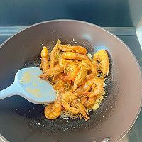 一口酥脆，满口鲜香~~~椒盐虾的做法图解7