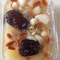 银耳莲子红枣枸杞汤的做法图解11