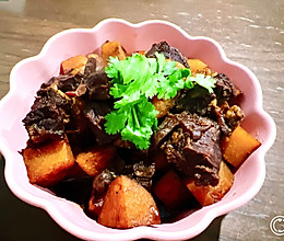 土豆炖牛肉的做法