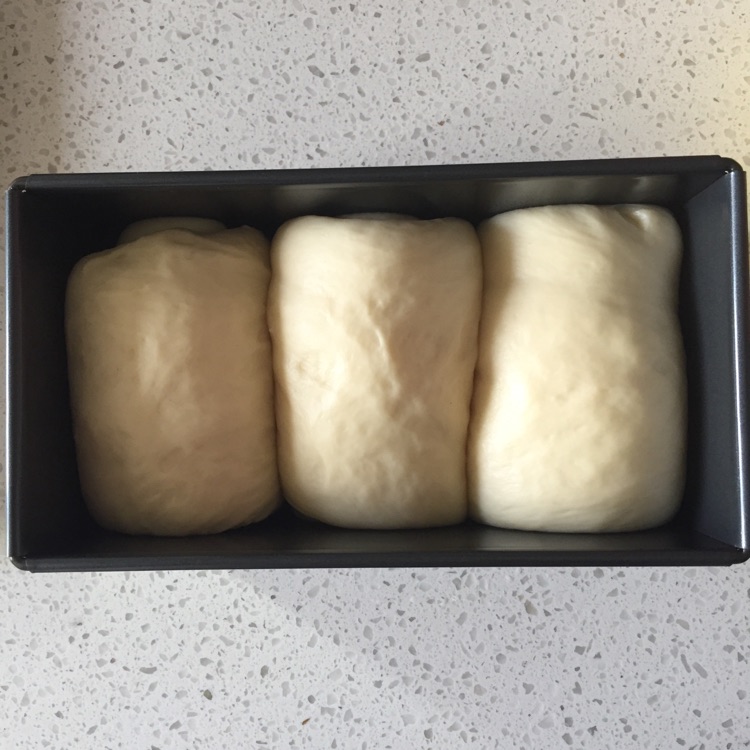 香醇炼乳吐司的做法图解8