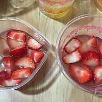 草莓果冻芝士杯#黑人牙膏一招制胜#的做法图解10