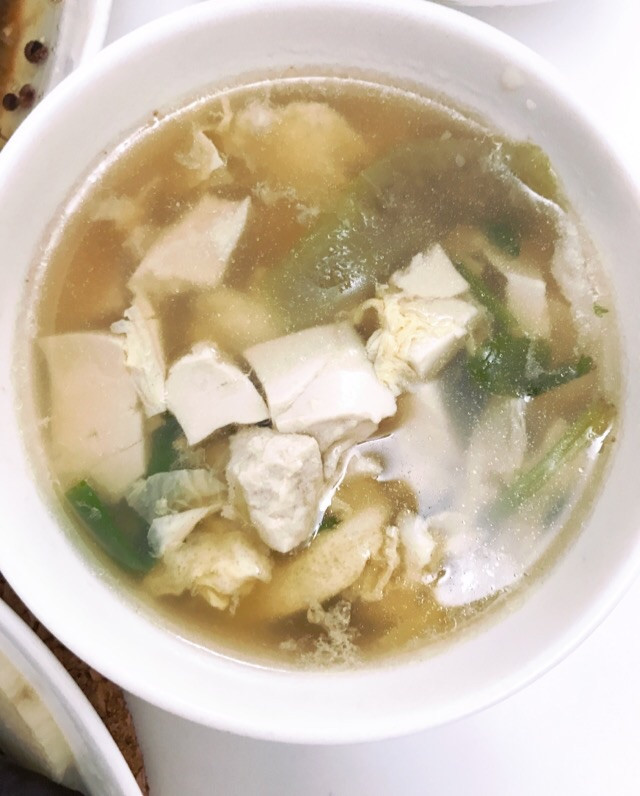 丝瓜鸡蛋豆腐汤的做法