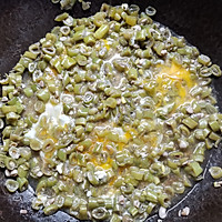 豆角鸡蛋打卤面的做法图解6
