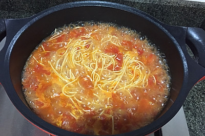 茄汁菠菜面