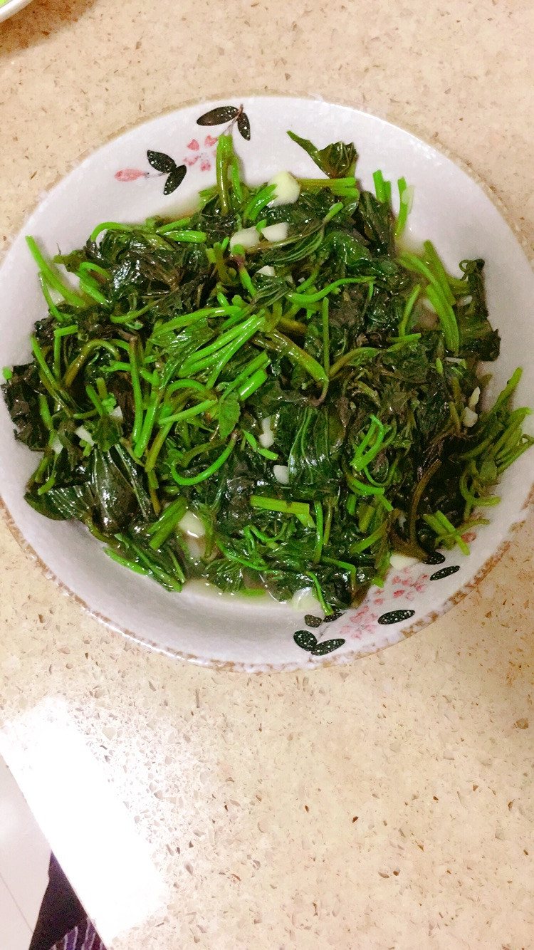 蒜泥蕃薯叶的做法