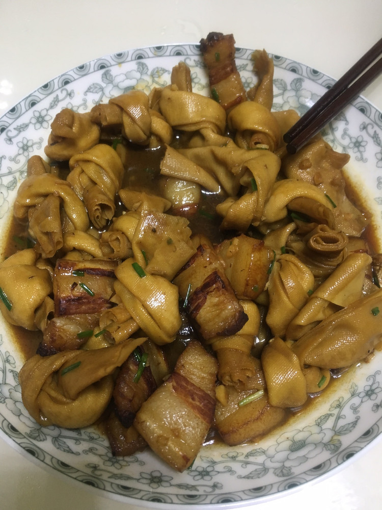 千张结烧肉的做法