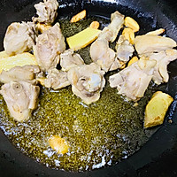 杭椒烧鸭子的做法图解5