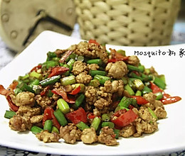 蒜薹肉末（爆炒系列）【Mosquito私家小厨】的做法