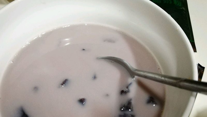 紫米紫薯奶茶