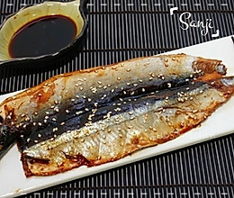 「海贼王料理」⒅猿山联合军の香烤蒲烧秋刀鱼（229话）的做法