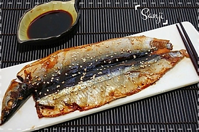 「海贼王料理」⒅猿山联合军の香烤蒲烧秋刀鱼（229话）