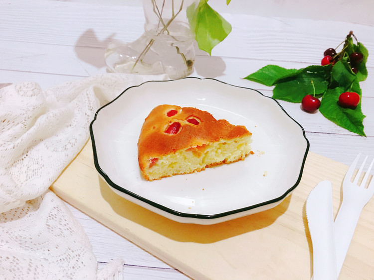 樱桃酸奶蛋糕～色香味美的做法