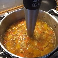 南瓜胡萝卜浓汤的做法图解4