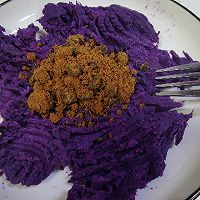 香煎芝士心芝麻紫薯饼的做法图解2