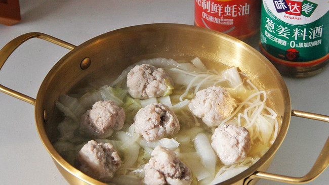 #最是家乡味 冬至大如年#白菜肉丸锅的做法