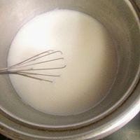 蛋白杏仁露的做法图解6
