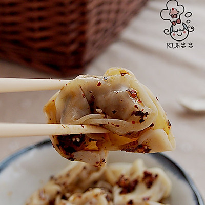 红油辣馄饨 