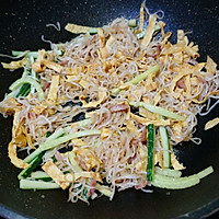 沙拉酱炒面的做法图解6