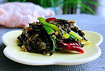 #钟于经典传统味#炒酸菜，解油腻的做法