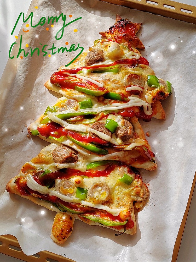 圣诞限定烟熏牛肉丸烤肠双拼圣诞树披萨的做法