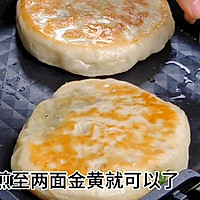 #本周热榜#韭菜煎饼的做法图解32