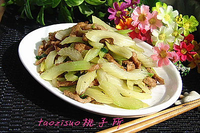 肉丝炒芹菜