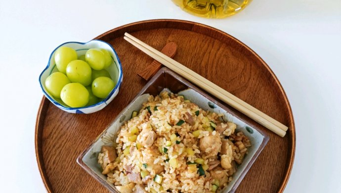 盐水鸭黄瓜炒饭